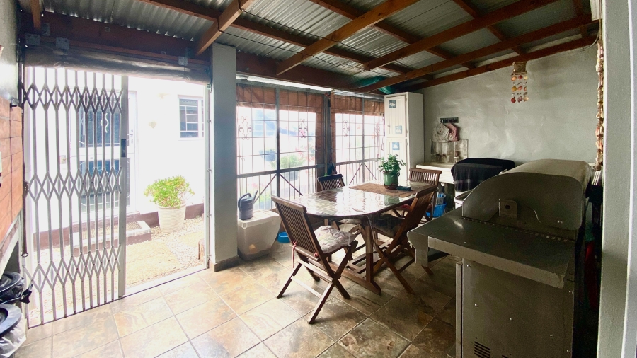 3 Bedroom Property for Sale in Velddrif Western Cape